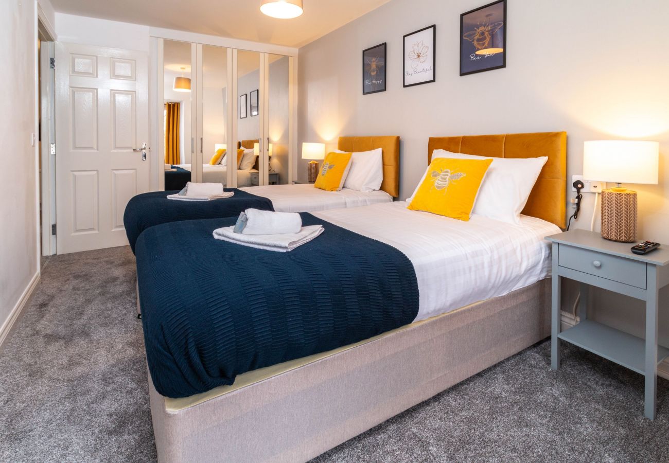 House in Peterborough - Westlake Serviced Accommodation
